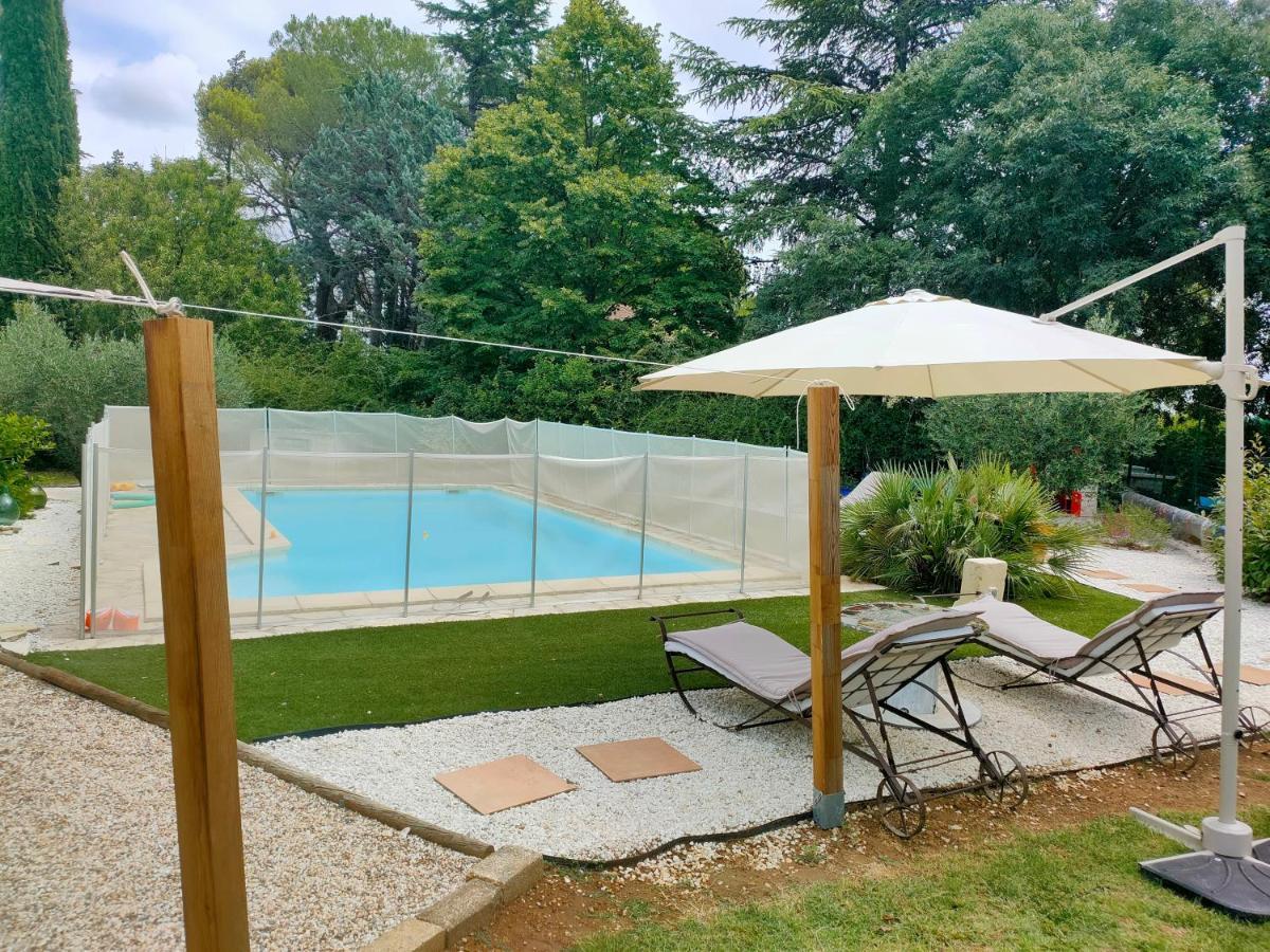 Au Mazet Du Parc Bed and Breakfast Lédenon Eksteriør billede