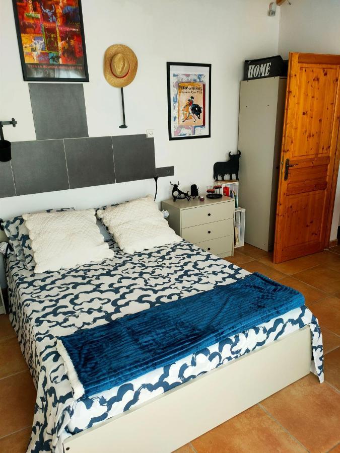 Au Mazet Du Parc Bed and Breakfast Lédenon Eksteriør billede